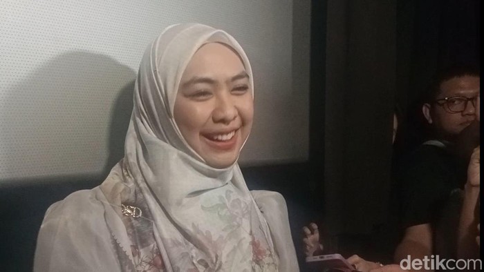 Oki Setiana Dewi