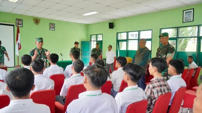 Pendidikan karakter barak militer Jabar gelombang dua segera dimulai.