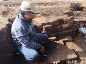 Struktur Bata Kuno Ditemukan di Area Situs Wurandungan Malang