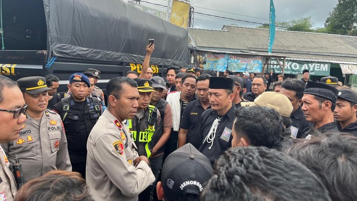 Pengamanan latihan perguruan silat di Blitar