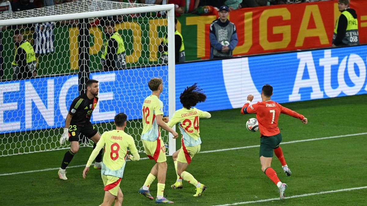 Portugal vs Spanyol Portugal vs Spanyol