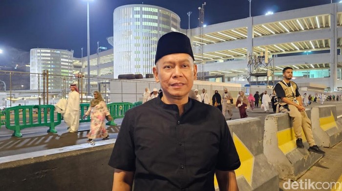 Timwas Haji DPR Adies Kadir saat ditemui wartawan di Mina, Sabtu (7/6/2025).