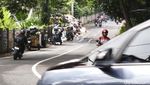 Tumpukan Sampah yang Mengganggu di Jalan Gunung Batu Bandung