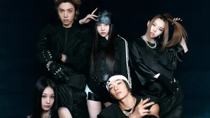Allday Project beranggotakan 5 member yang terdiri dari dua cowok dan tiga cewek. Single pertama mereka, Famous, akan rilis 23 Juni. (Foto: dok. Instagram @allday_project)