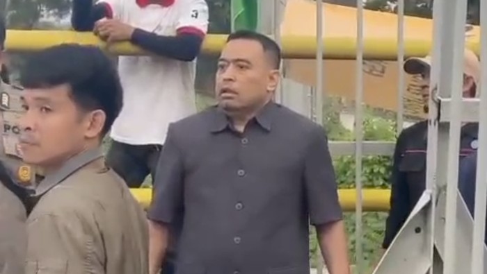 Anggota DPRD Cilegon diduga tabrak pendemo