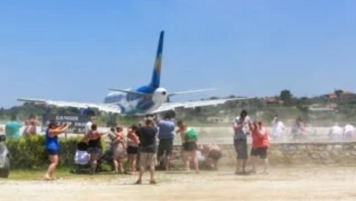 Bandara Pulau Skiathos