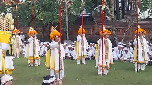 Baris Gede Telek yang diusulkan sebagai dua WBTB nasional. (Pemkot Denpasar)