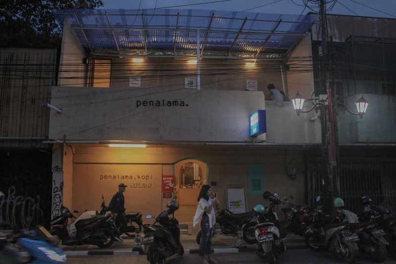 Coffee shop seru di Suryakencana Bogor