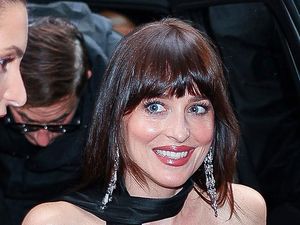 Pedro Pascal Beri Saran Dakota Johnson Bikin Akun OnlyFans
