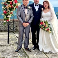 Sosok suami Fifi rupanya juga bukan orang sembarangan. Fifi mengungkapkan jika suaminya itu adalah anak diplomat yang dulunya menjadi teman les bahasa Inggris adik Fifi, Harry. Foto: Instagram/@harrybasukitjahajapurnama