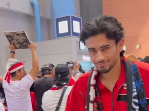Gak Boleh Iri! Fitri Carlina Dapat Kedipan Mata dari Nathan Tjoe-A-On