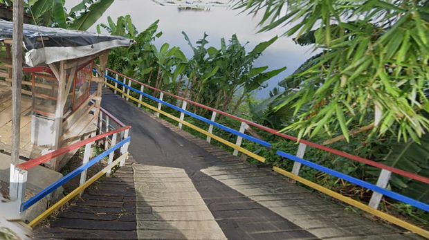 google maps jembatan apung bongas
