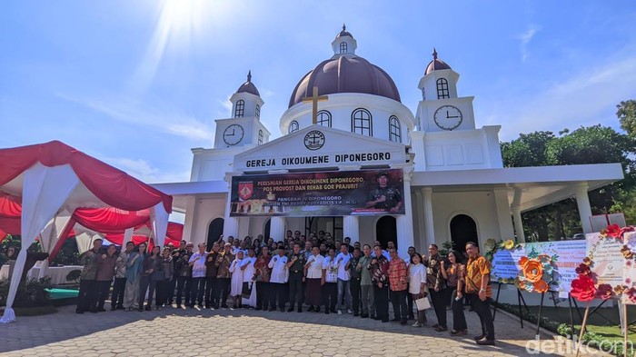 Penampakan Gereja Oikumene di Kodam IV/Diponegoro yang mempunyai bentuk seperti Gereja Blenduk Semarang, Selasa (10/6/2025).