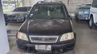 Hond CR-V ini ditawarkan dengan nilai wajar mulai Rp 8.684.000. Foto: Dok.Lelang.go.id