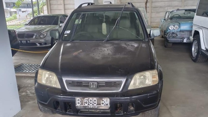 KPK lelang Honda CR-V