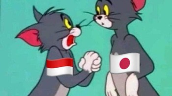 Netizen Indonesia biasa sesumbar soal King Indo, sekarang takluk dengan Jepang, King of Asia. Ada meme Tom and Jerry yang si kucing Tom minta ampun (Foto: X.com)