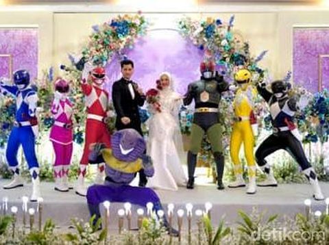 Momen pernikahan Muhammad Dwi Ferdian Suwardi dan Vela Annisa yang menikah pada 04 Juni 2023, di gedung serbaguna Pondok Pesantren Al-Falah, Jakarta Barat.