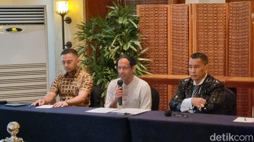 Nadiem Didampingi Hotman Paris