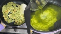 Kreasi matcha unik lain yang dibuat oleh Jessica Jane adalah nasi goreng. Nasi goreng itu ditambahkan telur orak-arik dengan bubuk matcha. Foto: TikTok/Instagram