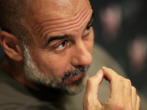 Pep Guardiola Dapat Gelar Doktor Kehormatan