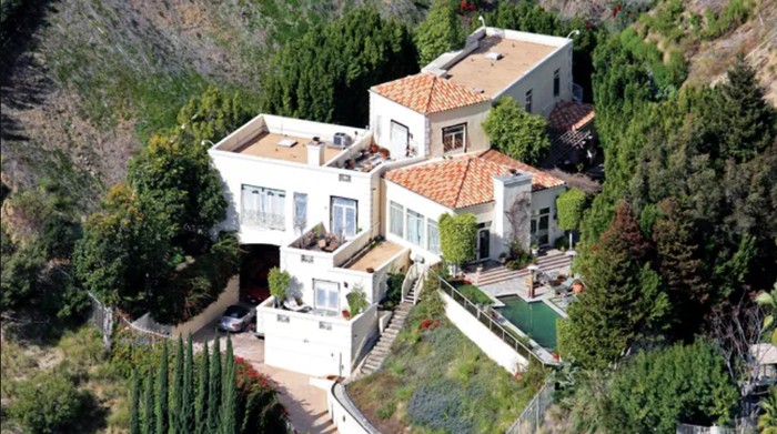 Rumah angker di Hollywood yang pernah dihuni Britney Spears.