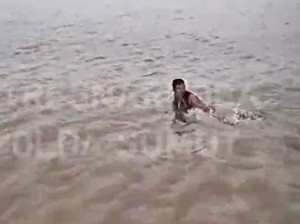 Detik-detik Kurir Sabu Durian Nyebur ke Sungai Asahan Saat Disergap