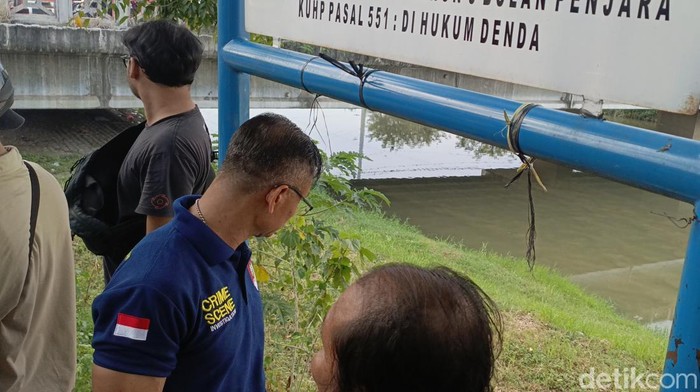 Lokasi kejadian orang diduga diceburkan ke BKB Semarang dan Polisi yang mendatangi lokasi.