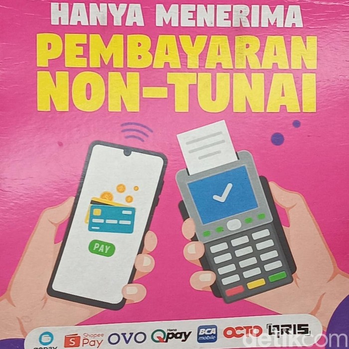 Uang Tunai Mulai Tak Laku