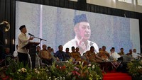 Ferry menjelaskan sudah ada 17.400 pelaksanaan musyawarah desa khusus (musdesus) dalam pembentukan Kopdes/Kel Merah Putih di Indonesia. Minggu depan, musdesusnya sudah bisa mencapai 100 persen.
