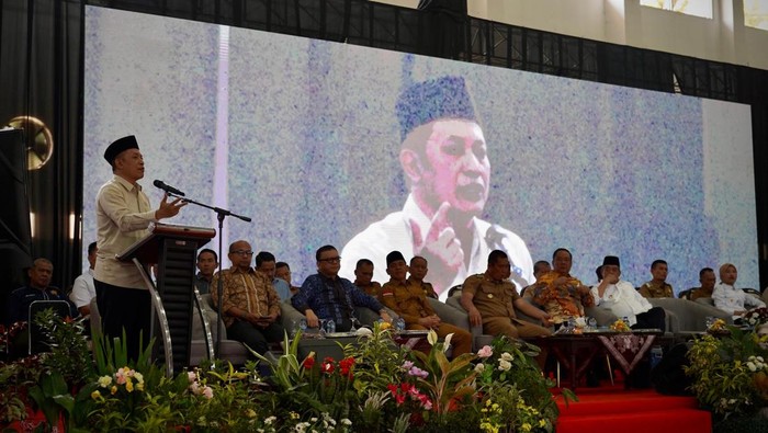 Wakil Menteri Koperasi Ferry Juliantono melakukan monitoring pembentukan Koperasi Desa/Kelurahan (Kopdes/Kel) Merah Putih di Lahat, Senin (9/6/2025) Wakil Menteri Koperasi Ferry Juliantono melakukan monitoring pembentukan Koperasi Desa/Kelurahan (Kopdes/Kel) Merah Putih di Lahat, Senin (9/6/2025)