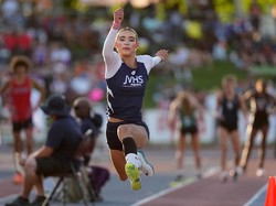 Foto: Atlet Transpuan Jadi Kontroversi, Kemenangannya Dipertanyakan