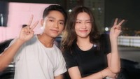 Betrand Peto mengaku belum mengenal terlalu dalam teman dekat Sarwendah. Baru tiga kali ketemu, pas live, live, dan ulang tahun. Aku belum tahu yang gimana banget, tapi mereka memang suka kerja bareng, katanya. (Foto: dok Instagram)