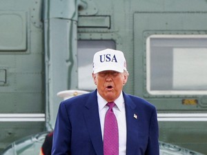 Trump Rapat dengan Dewan Keamanan Nasional AS, Bahas Serangan ke Iran?
