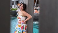 Puji Tuhan gak sampai simpan jadi benar-benar sakit hati yang jadi lama ya, karena aku untungnya punya teman-teman yang baik, komunitas yang saling support, selalu kasih nilai-nilai yang baik, bisikan-bisikan yang baik menyemangati aku, yang membuatku tahu nilai kita sebagai manusia tuh apa, bahwa kita hidup bukan untuk yang lalu, tapi yang sekarang dan ke depan, ujar Gisel soal hujatan netizen. (Foto: dok Instagram)