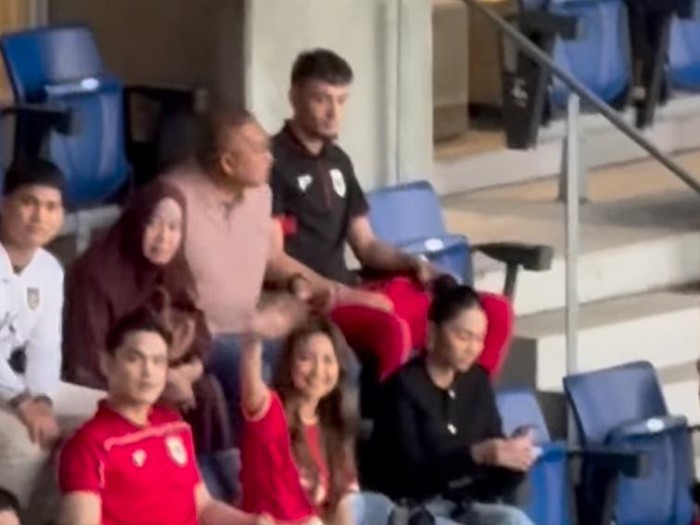 Jennifer Coppen Jennifer Coppen