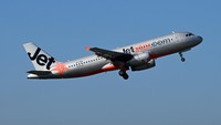 Jetstar Group selama ini dikenal selalu menawarkan harga tiket murah agar lebih banyak orang dapat terbang ke lebih banyak tempat, lebih sering. Sejak diluncurkan di Australia pada tahun 2004, Jetstar telah menerbangkan lebih dari 250 juta penumpang. Foto: NurPhoto via Getty Images/NurPhoto