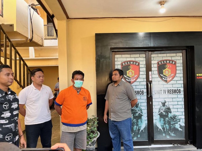 Joko Suyoto (46), ayah penyanyi cilik Farel Prayoga