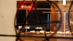 Los Angeles Rusuh, Gerai Apple hingga Adidas Dijarah