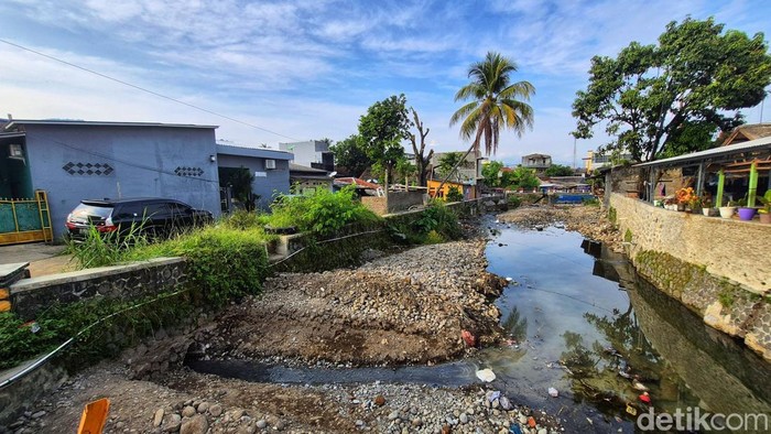 Kondisi Sungai Cipalabuhan, Kabupaten Sukabumi.