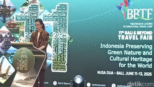 Menteri Pariwisata Widiyanti Putri Wadhana saat hadir dalam acara 11th Bali and Beyond Travel Fair (BBTF) 2025 di Nusa Dua, Bali pada Rabu (11/6/2025).