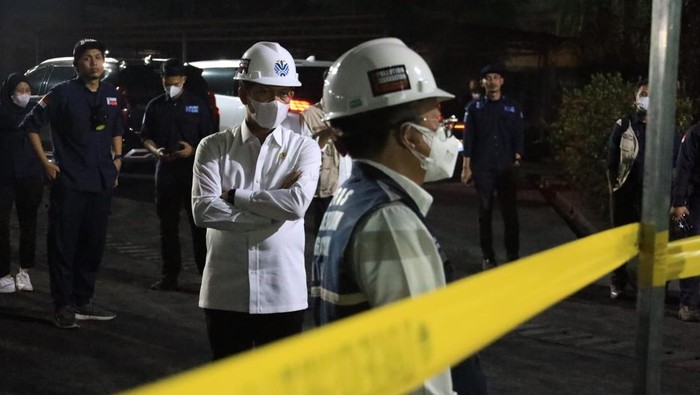 Menteri LH Hanif Faisol Nurofiq menyegel dua pabrik peleburan logam di Kabupaten Serang, Banten, yang diduga mencemari udara di Jabodetabek.