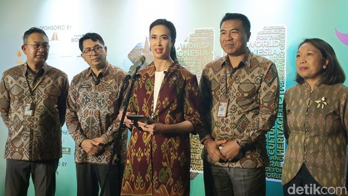Menteri Pariwisata Widiyanti Putri Wadhana saat ditemui di 11th Bali & Beyond Travel Fair (BBTF) 2025 di Nusa Dua, Bali pada Rabu (11/6/2025). (Ni Made Lastri Karsiani Putri-detikBali)