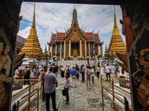 Menyusuri Megahnya Grand Palace Bangkok