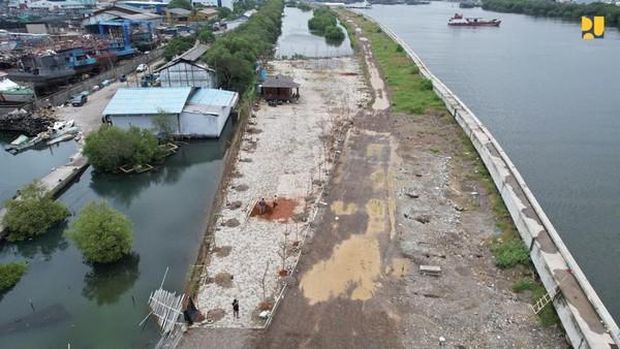 Penampakan dari udara proyek Tanggul Cegah Pesisir Jakarta amblas. (Dok. PUPR)