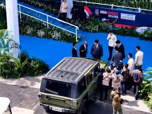 Prabowo Luncurkan Mobil Taktis Listrik Buatan Pindad, Namanya Pandu