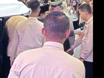 Video: Prabowo Tegur Paspampres gegara Tepis Tangan Jenderal Negara Sahabat