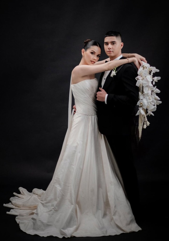 Tampil cantik dan tampan di foto-foto prewedding, aura manten begitu terpancar dari Alyssa dan Al Ghazali. Foto: Instagram/@alyssaguise