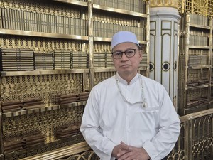 Raudhah: Pelukan Langit di Antara Dua Dunia, Ketika Hati Bersujud dan Semesta Terdiam