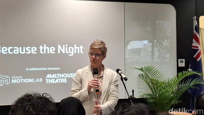 Profesor Deakin University Australia sekaligus Direktur Deakin Motion Lab Victoria Duckett