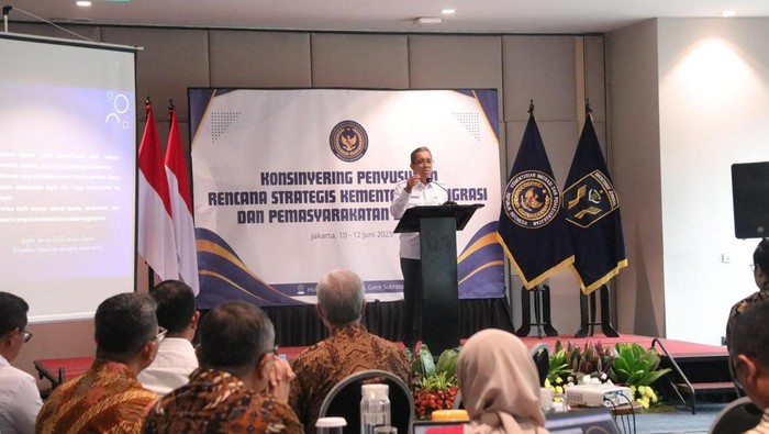 Sekjen Kementerian Imigrasi dan Pemasyarakatan (Kemenimipas), Asep Kurnia,